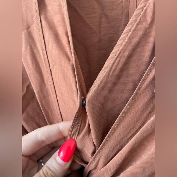 NWT Vici Hello Again Tie Pocketed Romper - Picture 6 of 9